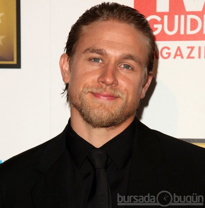 Brad Pitt`in tahtına aday