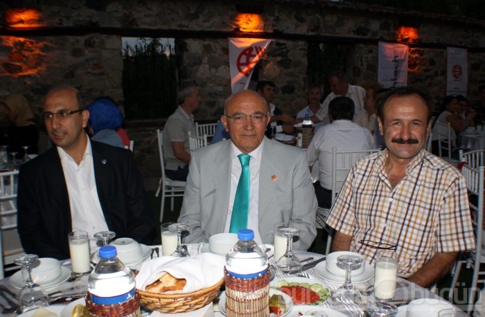 HKMO üyeleri iftarda buluştu