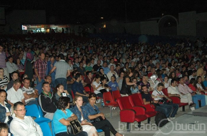 Bursa'da Atalay Demirci kahkahaya boğdu