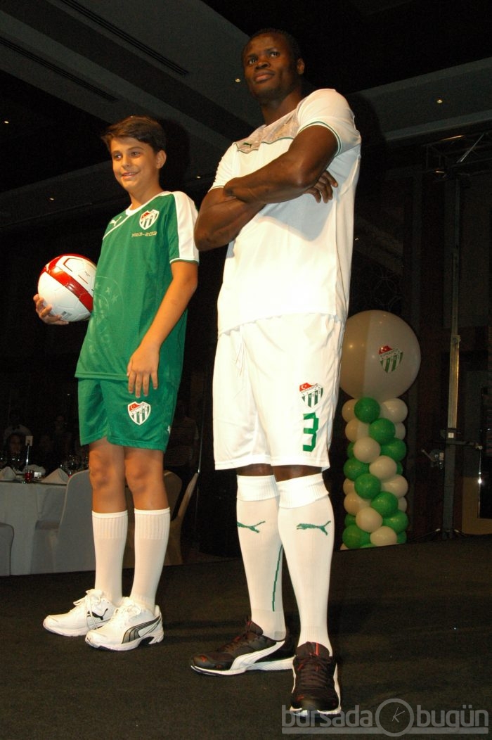 Bursaspor'dan 50. yıla özel forma