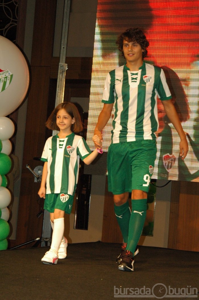 Bursaspor'dan 50. yıla özel forma