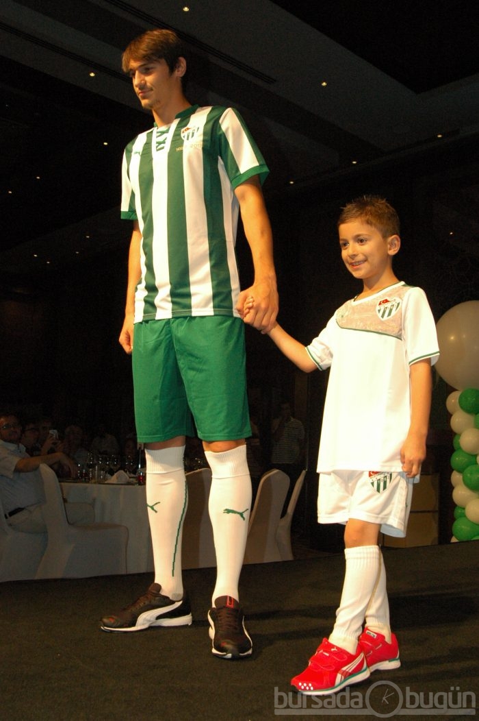 Bursaspor'dan 50. yıla özel forma