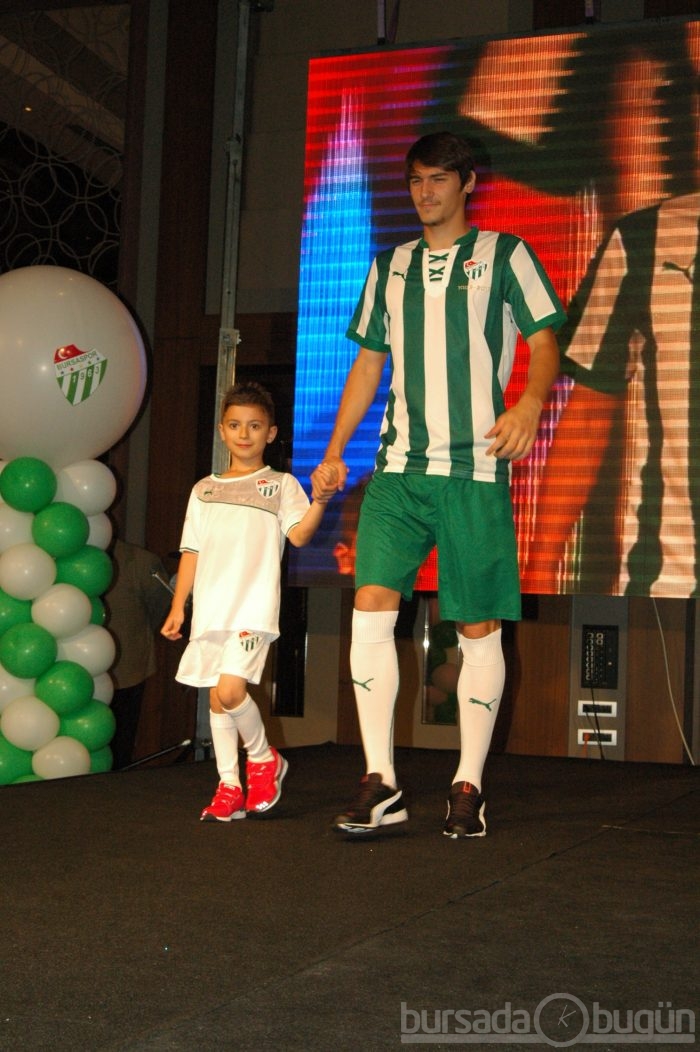 Bursaspor'dan 50. yıla özel forma