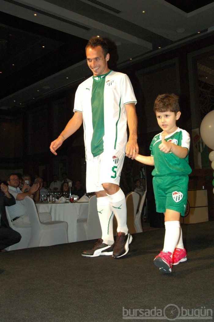 Bursaspor'dan 50. yıla özel forma