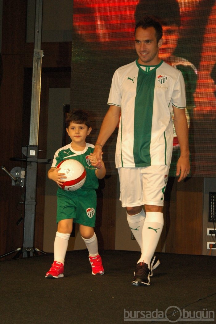 Bursaspor'dan 50. yıla özel forma