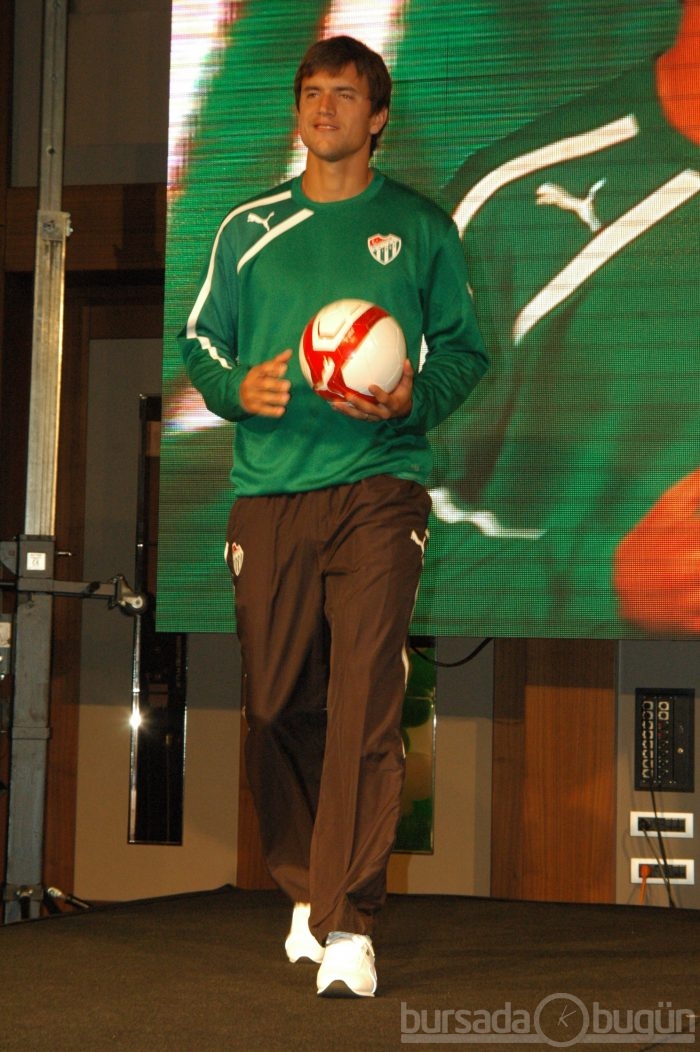 Bursaspor'dan 50. yıla özel forma