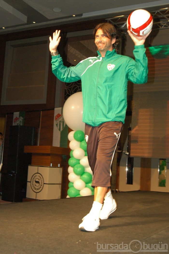Bursaspor'dan 50. yıla özel forma