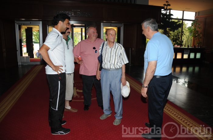 Kemal Ömeragiç'den Bursaspor'a ziyaret