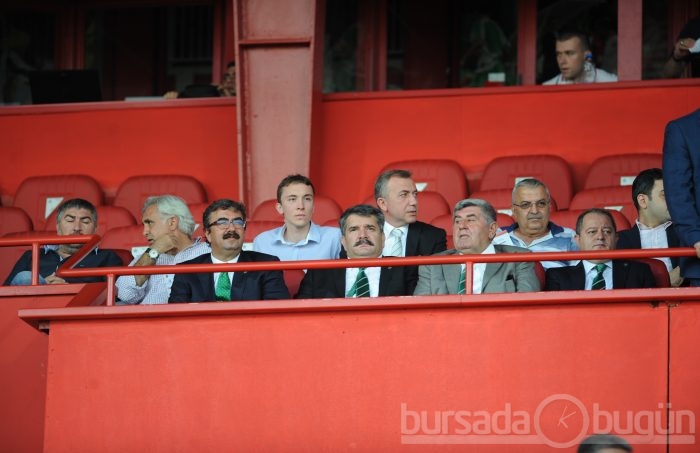Timsah turu Bursa'ya bıraktı!