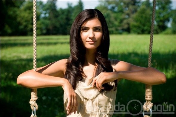 Tuba Büyüküstün