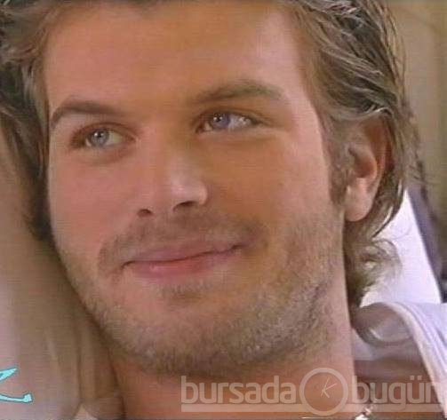 Kıvanç Tatlıtuğ