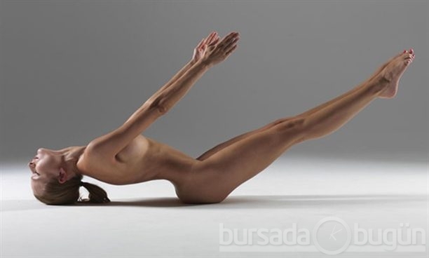 Böyle seksi yoga yapan görmediniz
