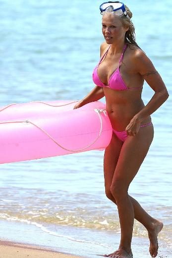 'Pamela Anderson eski eşiyle tatilde'