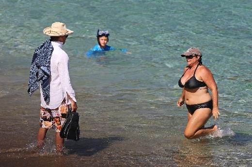 Pierce Brosnan ve karısı Keely Shaye Smith tatilde!