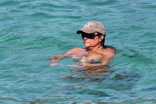 Pierce Brosnan ve karısı Keely Shaye Smith tatilde!