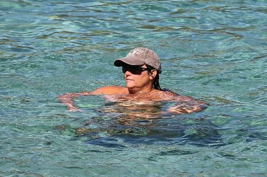 Pierce Brosnan ve karısı Keely Shaye Smith tatilde!