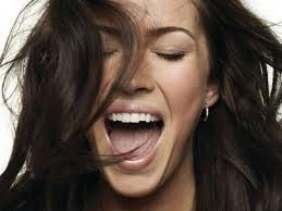 Megan Fox nefes kesiyor