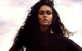 Megan Fox nefes kesiyor