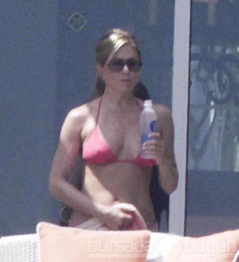 'Jennifer Aniston' tatilde