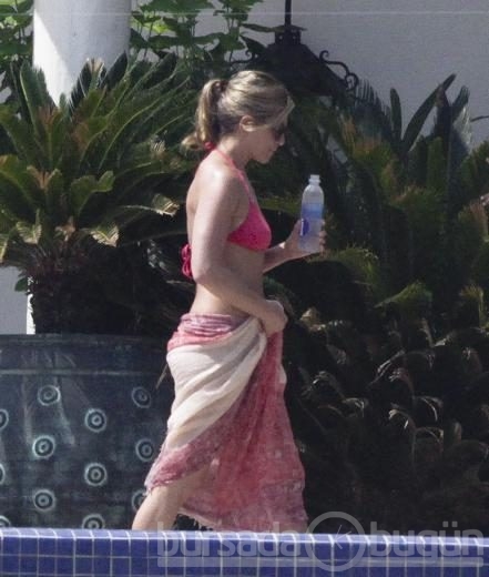 'Jennifer Aniston' tatilde