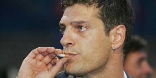 Sigara içen futbolcular