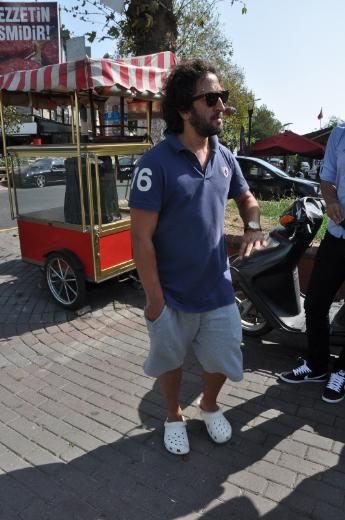 Fettah Can para destesiyle yürüdü
