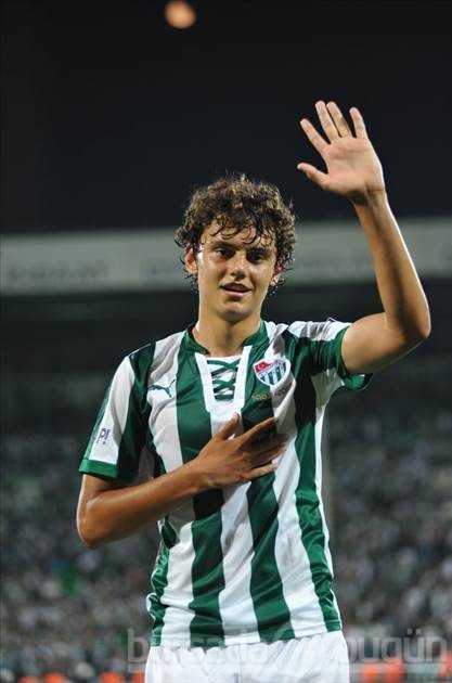Enes Ünal sosyal medyayı salladı