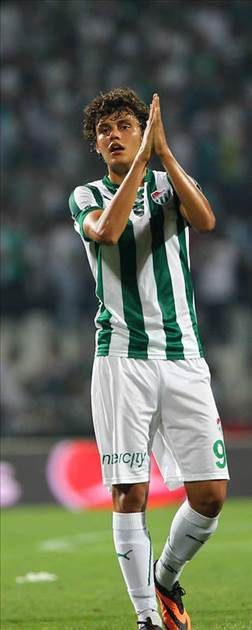 Enes Ünal sosyal medyayı salladı