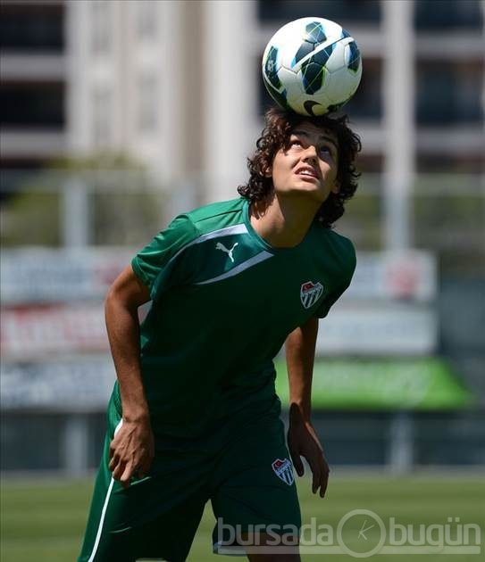 Enes Ünal sosyal medyayı salladı