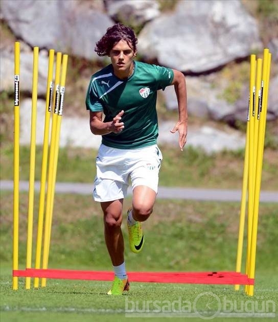 Enes Ünal sosyal medyayı salladı