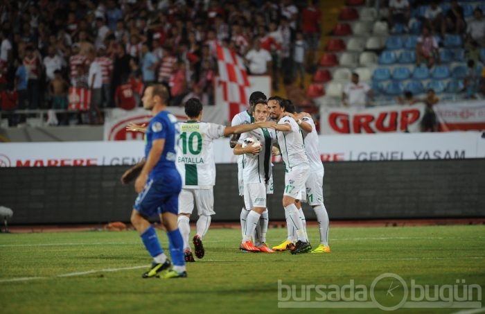 Bursaspor Antalya'yı fethetti!