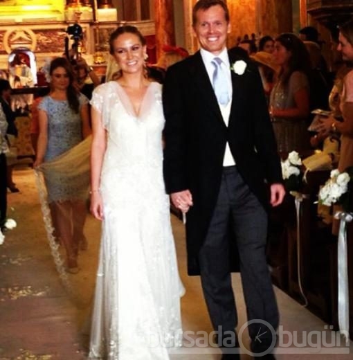 Kilisede nikah sarayda düğün