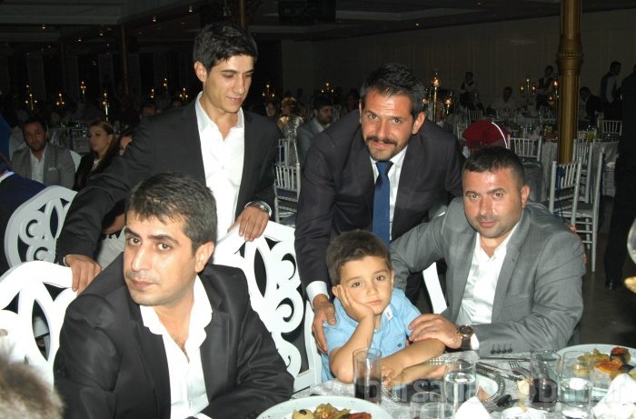 Emirhan Çoban erkekliğe ilk adımı attı...