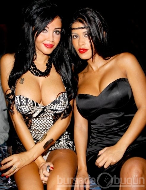  Fransız modeli Nabilla Benattia 