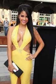  Fransız modeli Nabilla Benattia 