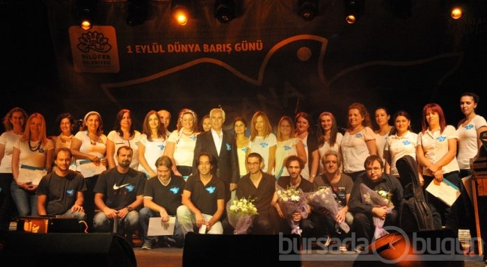 Nilüfer Dünya barışı için haykırdı