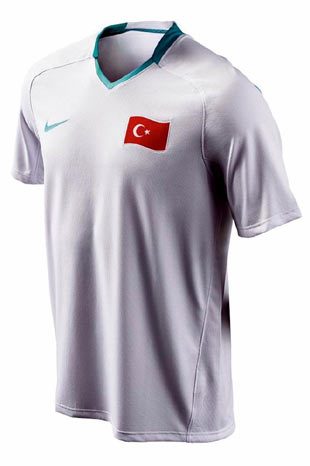 Geçmişten Bugüne Milli Takım Formaları