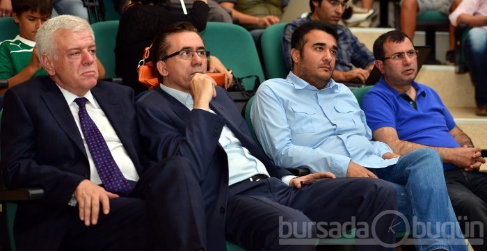 Colin Kazım gönülleri fethetti!
