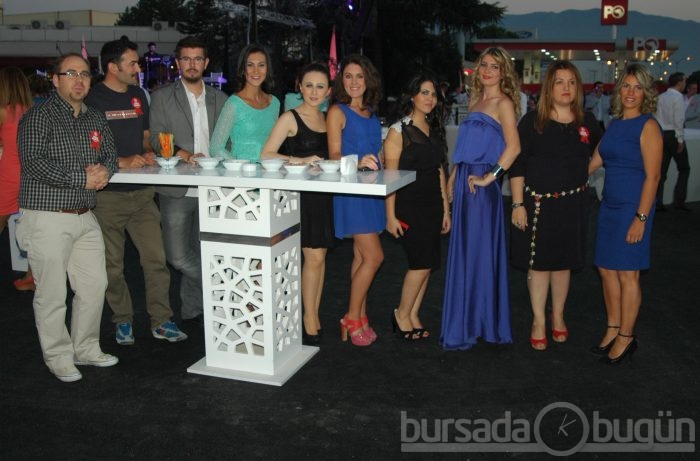 Bursa Hakimiyet'e coşkulu kutlama...