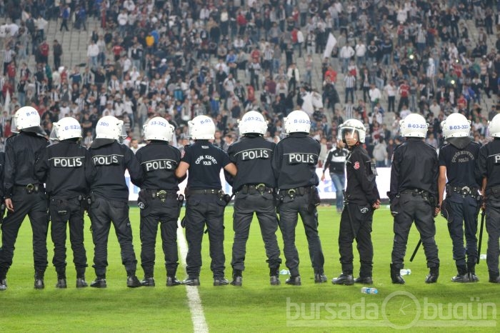 Derbide olay!Beşiktaş-Galatasaray maçı tamamlanamadı