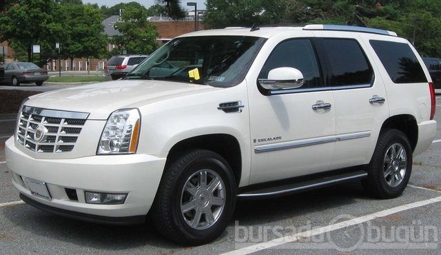 Paparazzisavar Cadillaclar...