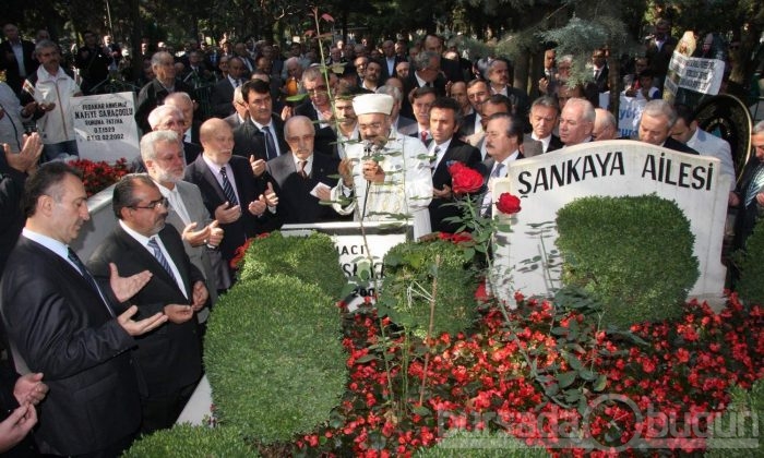 Şükrü Şankaya dualarla anıldı