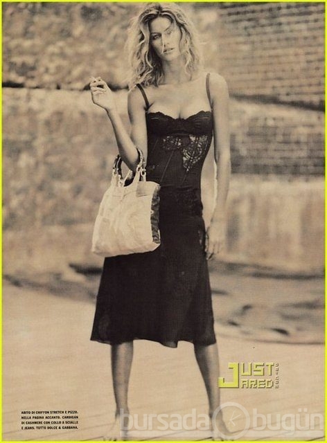 Gisele çırılçıplak
