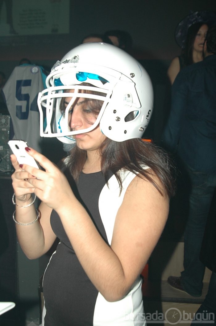 Club Cariye'yi Cadılar bastı...