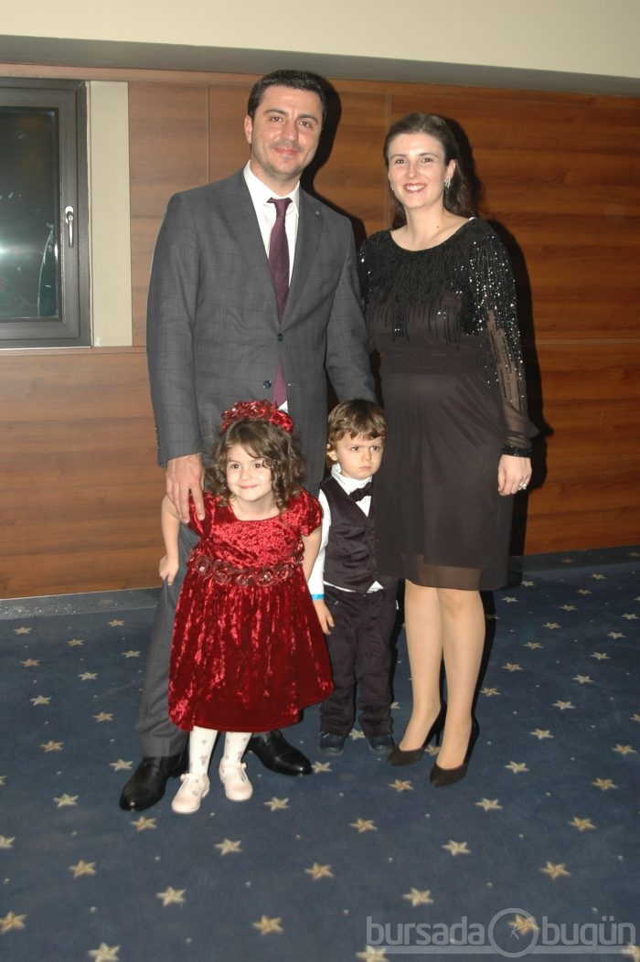 Burcu Biçen ve Gökhan Yavuz nişanlandı...