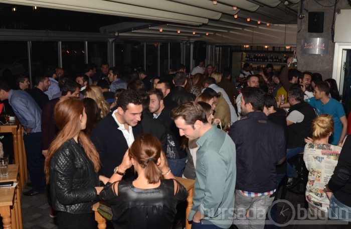 The Winston Brasserie'de Aslıhan Kement ile Cumartesi Gecesi...