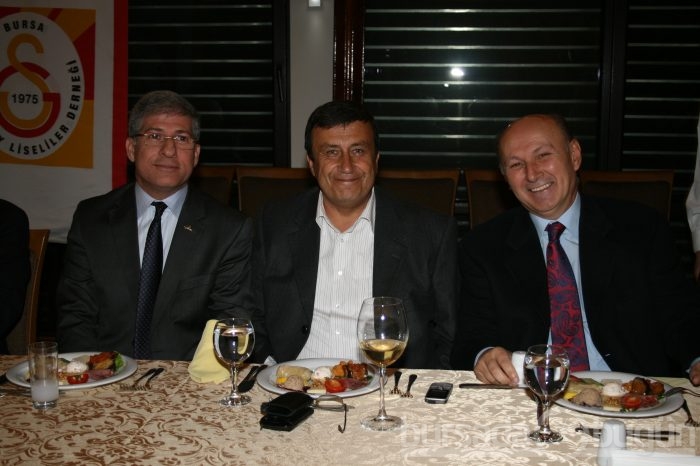 Bursa Galatasaray Liseliler bu yemekte buluştu... 