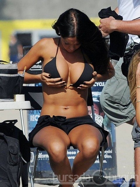 Nabilla Benattia fotoğrafları