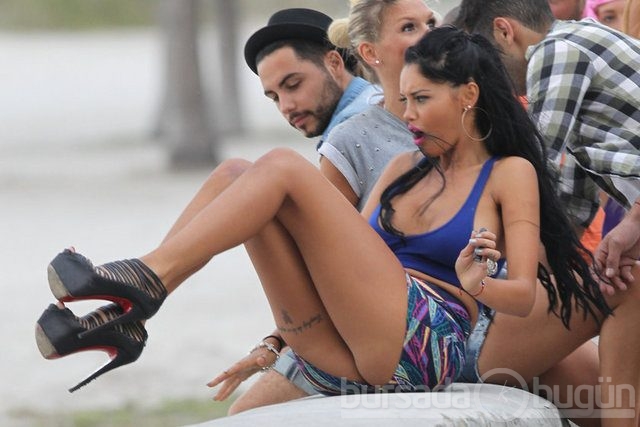 Nabilla Benattia fotoğrafları