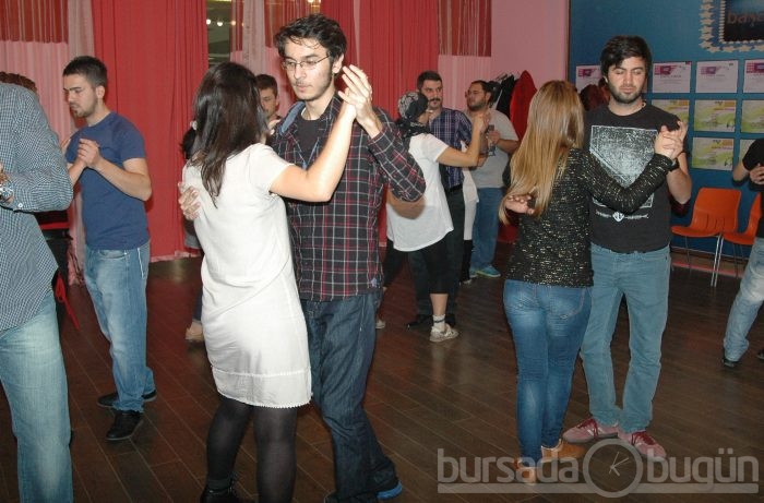 Şampiyon dansçılar Bursa'nın gururu oldu - ÖZEL HABER
